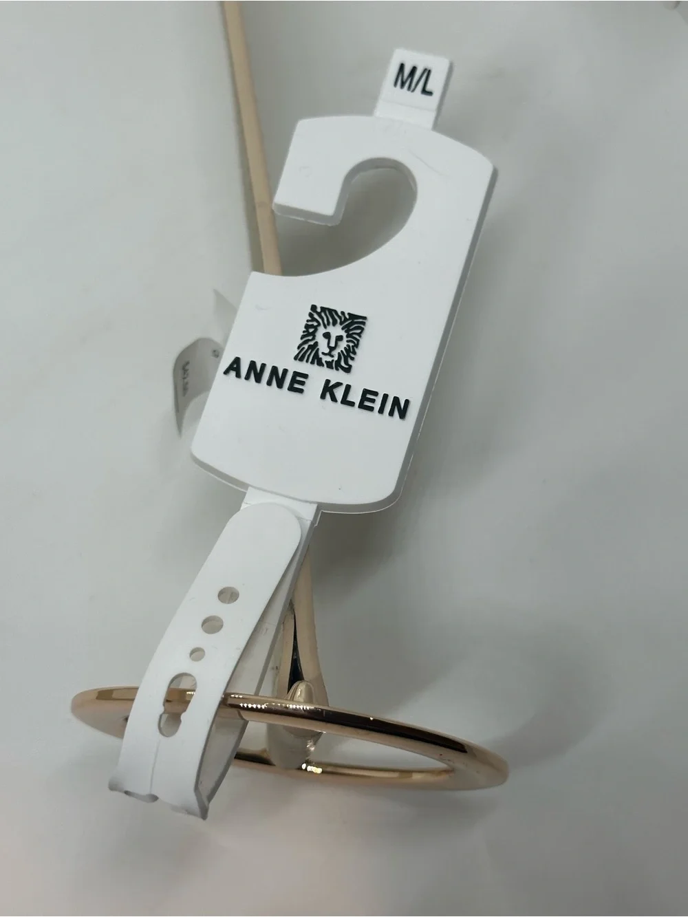 NWT Anne Klein Ivory Gold Circle Buckle Stretch Belt M/L